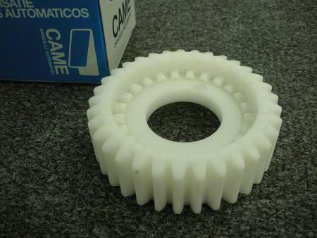 119G755A Шестерня пластиковая GARD