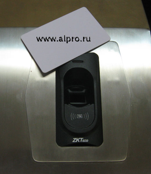 ZKTeco_TS1222_03.jpg